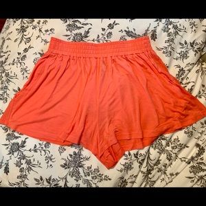 🔴H&M Flowy Shorts🔴